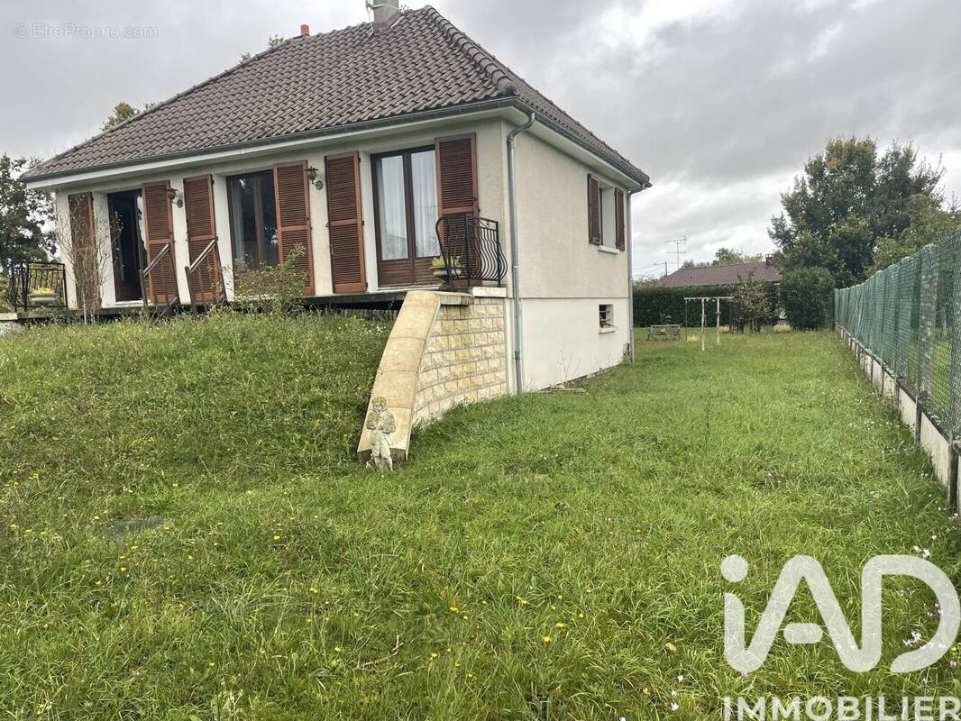 Photo 1 - Maison à SAINT-MAURICE-SUR-FESSARD