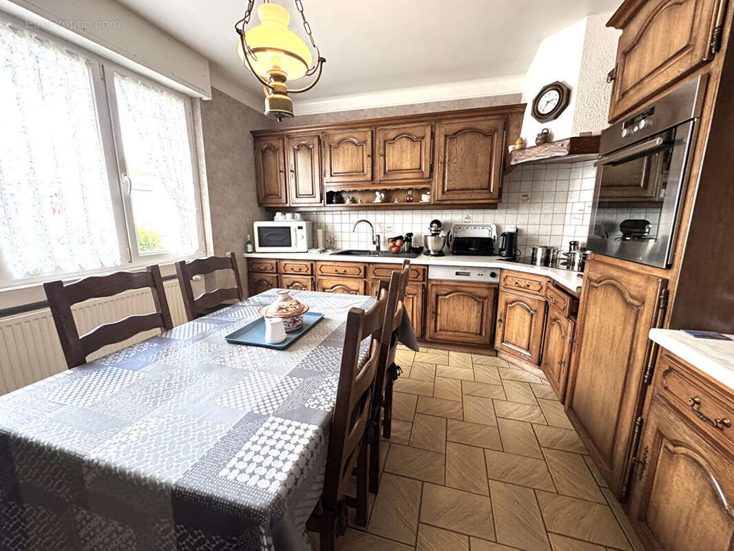 Maison à ARS-SUR-MOSELLE