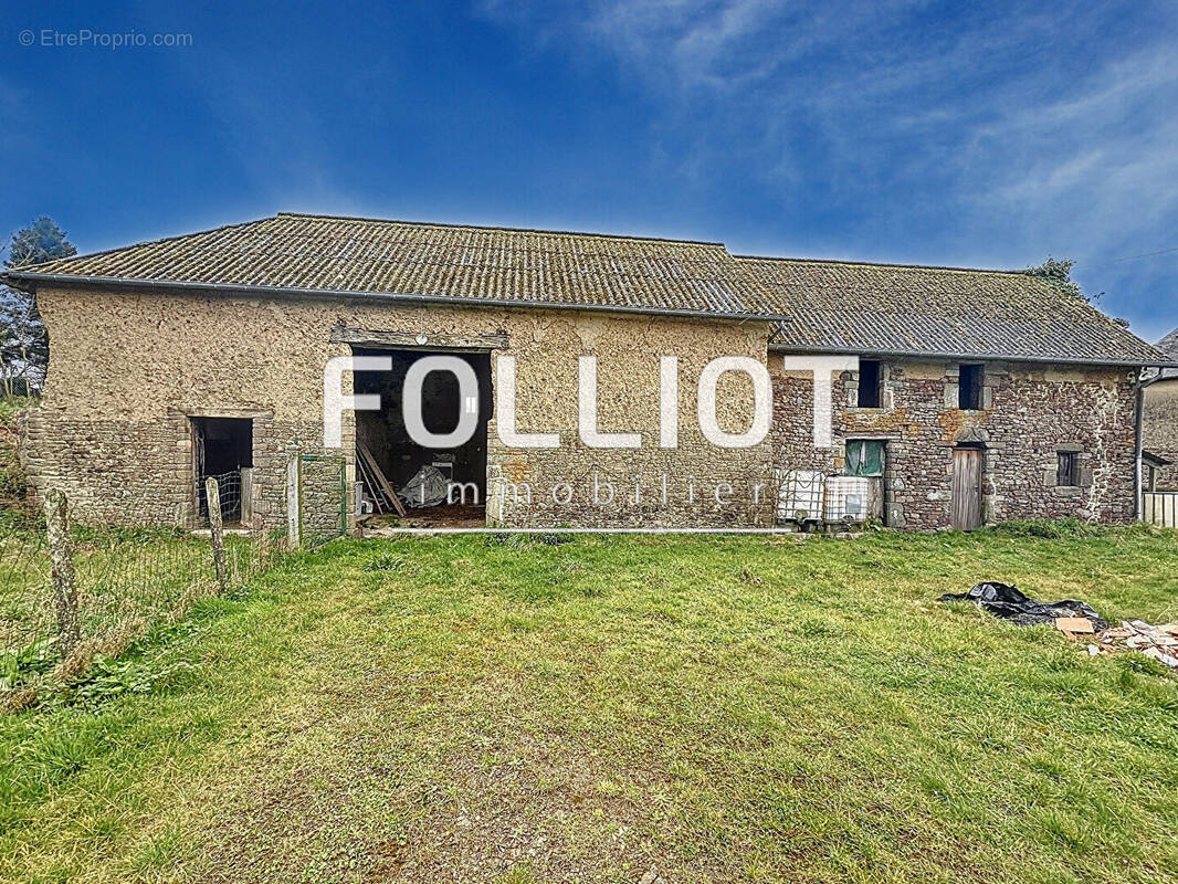 Maison à NOTRE-DAME-DE-CENILLY