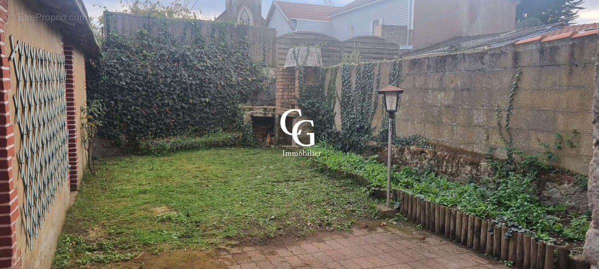 Maison à LA MONTAGNE