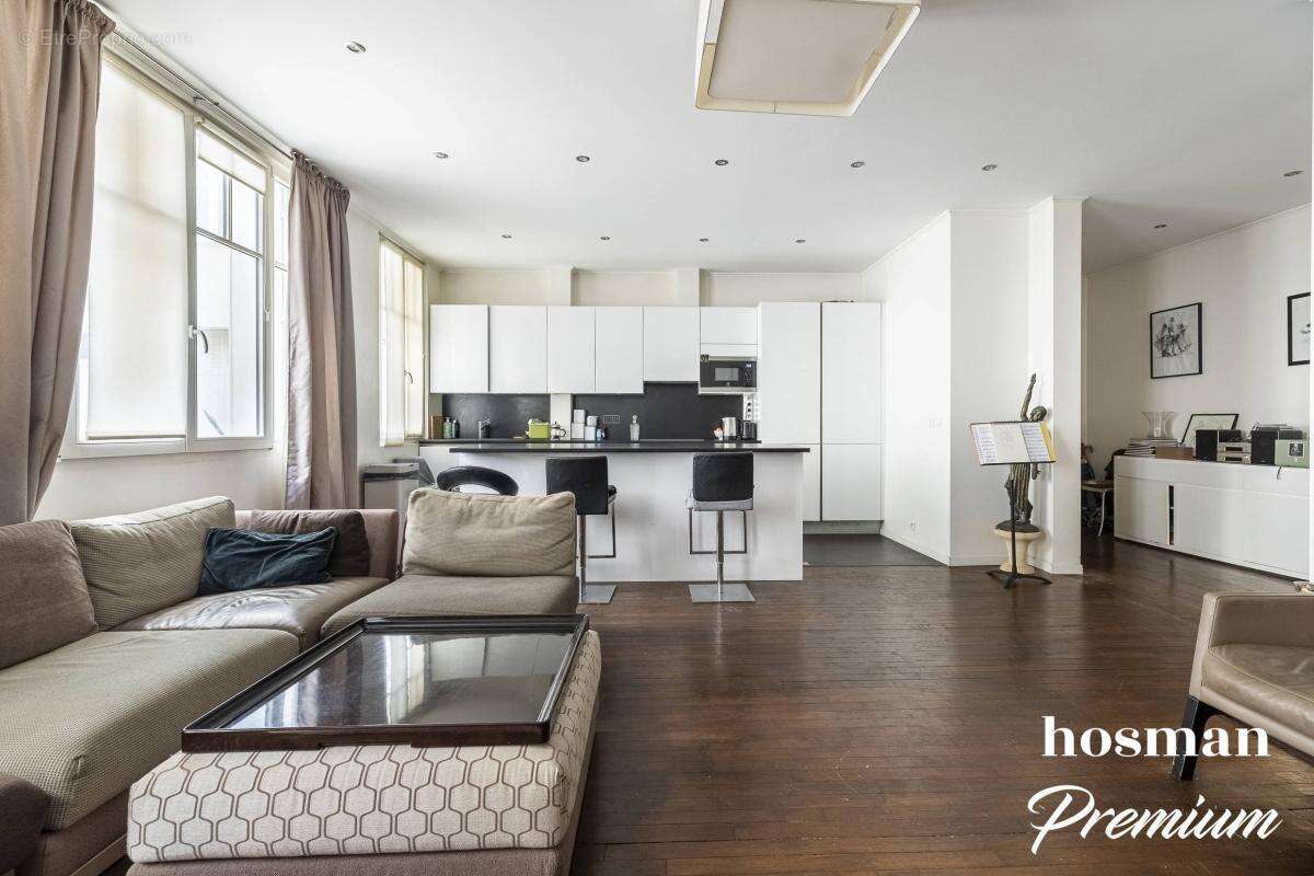Appartement à PARIS-16E