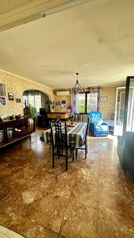 Maison à ALLAN
