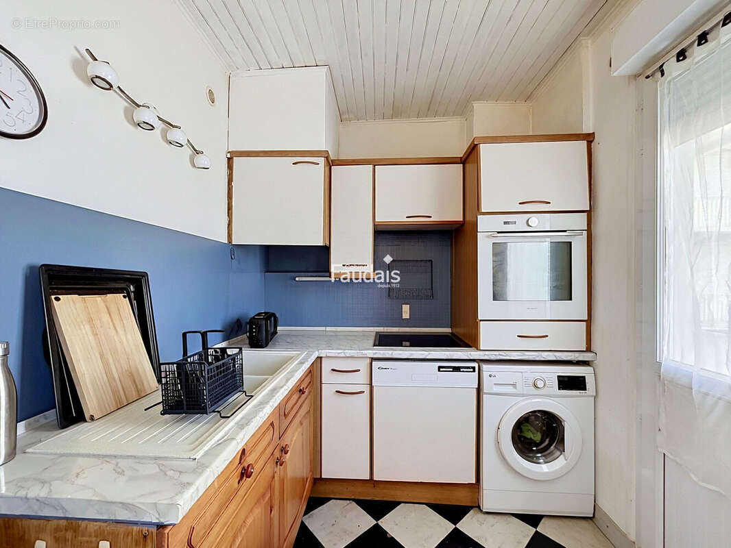 Appartement 40 m² à Barneville-Carteret  - photo 4