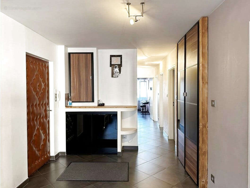 Appartement à SAINT-PIERRE-EN-FAUCIGNY