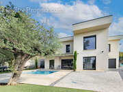 Maison à ROUSSILLON