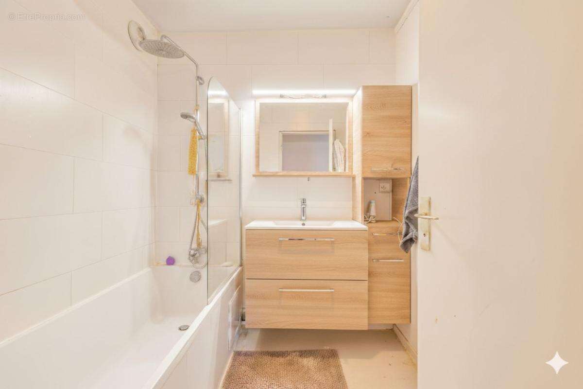 Appartement à ROSNY-SOUS-BOIS