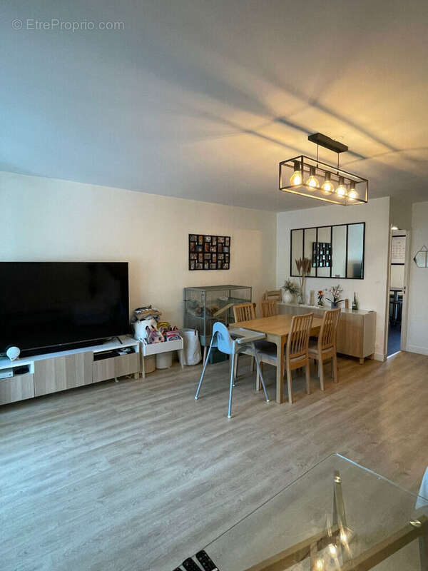 Maison à SAINT-JEAN-DE-BRAYE