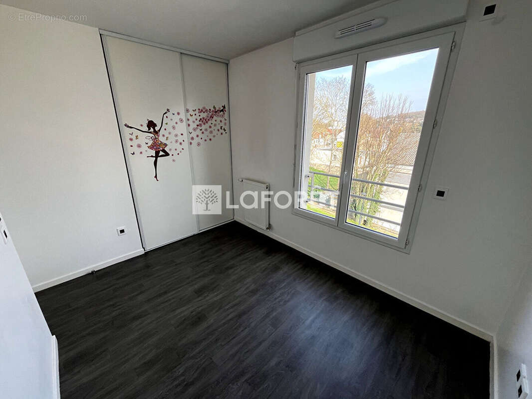 Appartement à HARDRICOURT