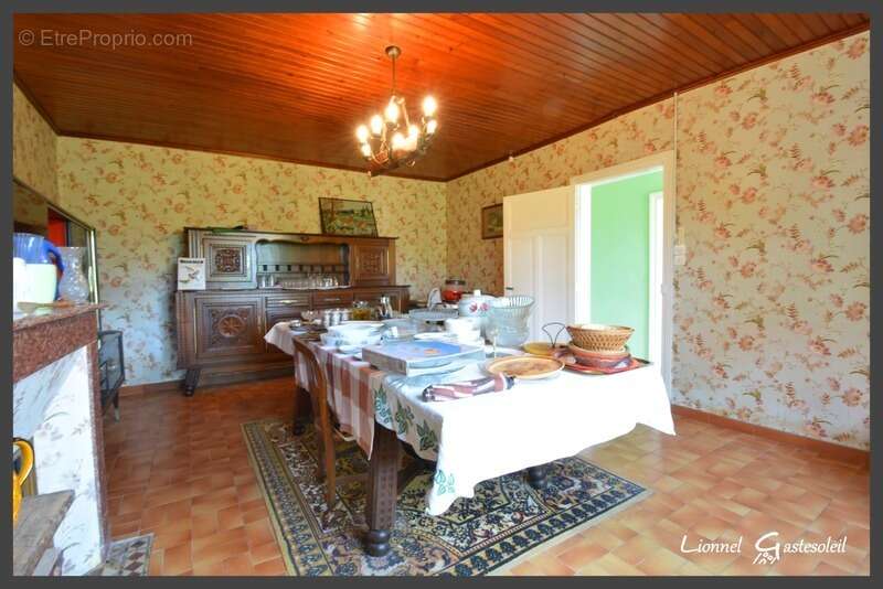 Maison à SAINT-PIERRE-D'EYRAUD