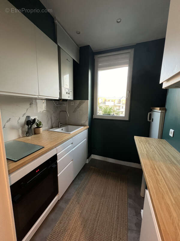 Appartement à LA GARENNE-COLOMBES
