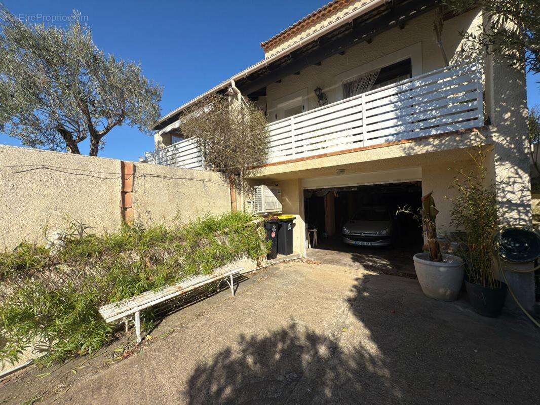 Maison à VIAS