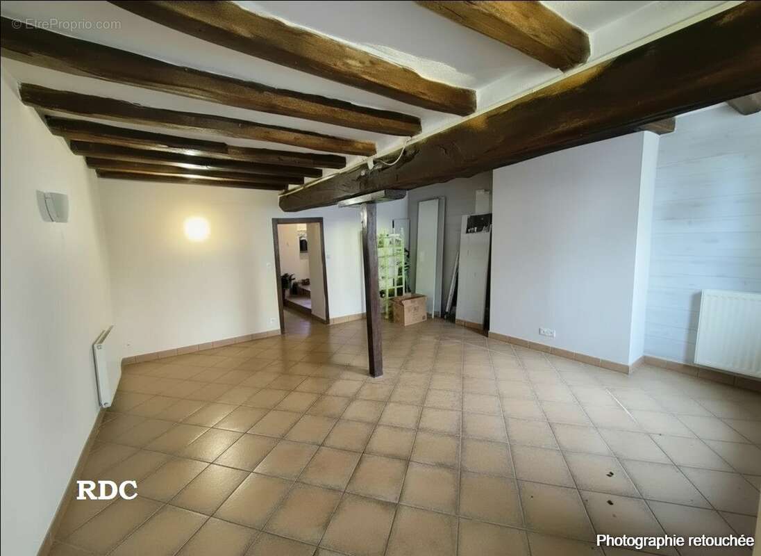 Maison en pierre de caractère - 214m2 - 7 pièces - photo 5