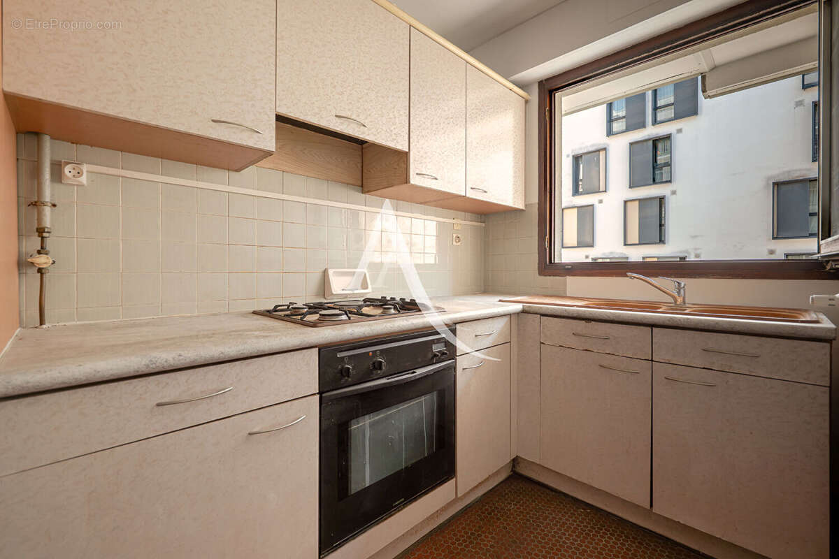 Appartement à PARIS-11E