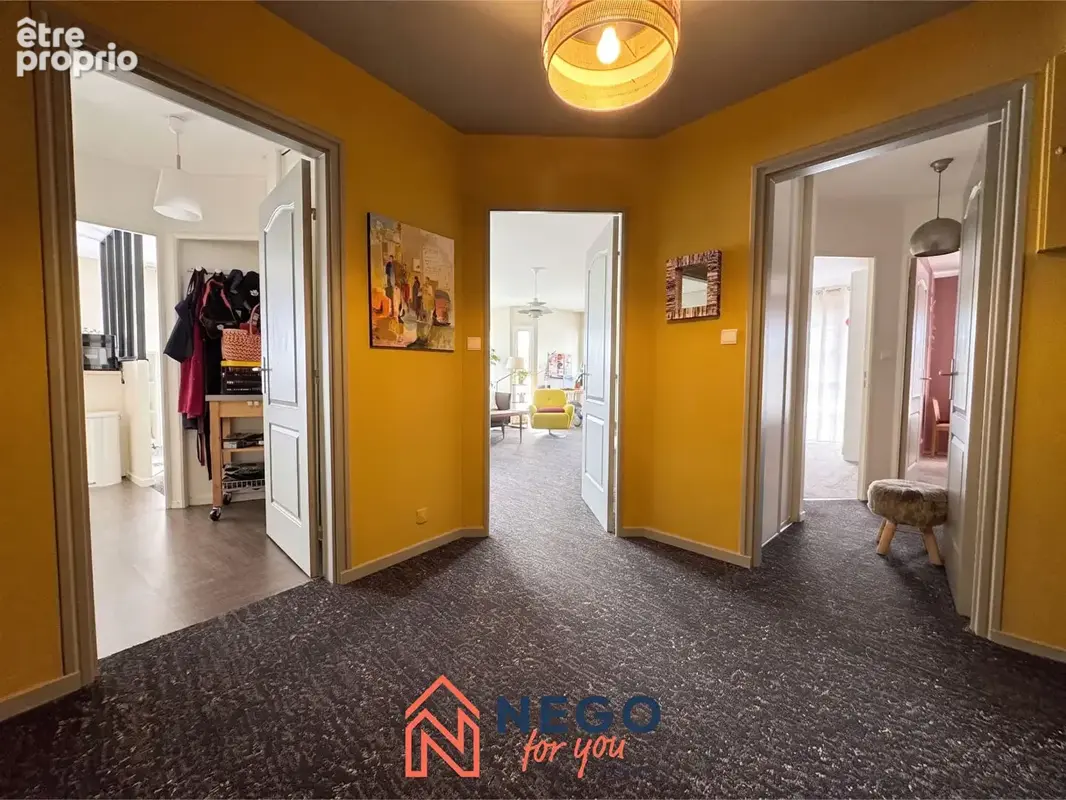 Appartement T3/T4 lumineux avec 2 loggias - Quartier La Madeleine ? Angers - photo 7