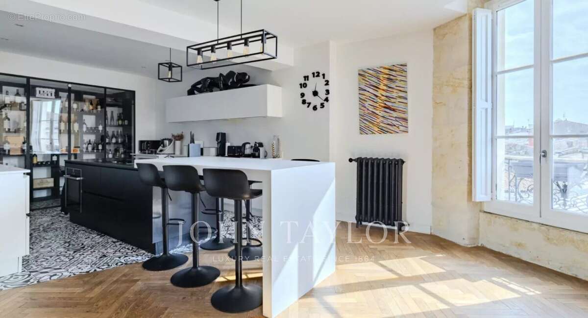 Appartement à BORDEAUX