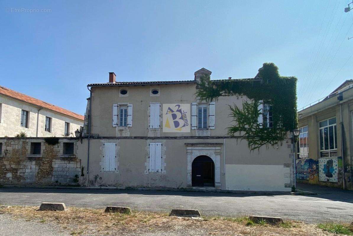 Maison à ANGOULEME