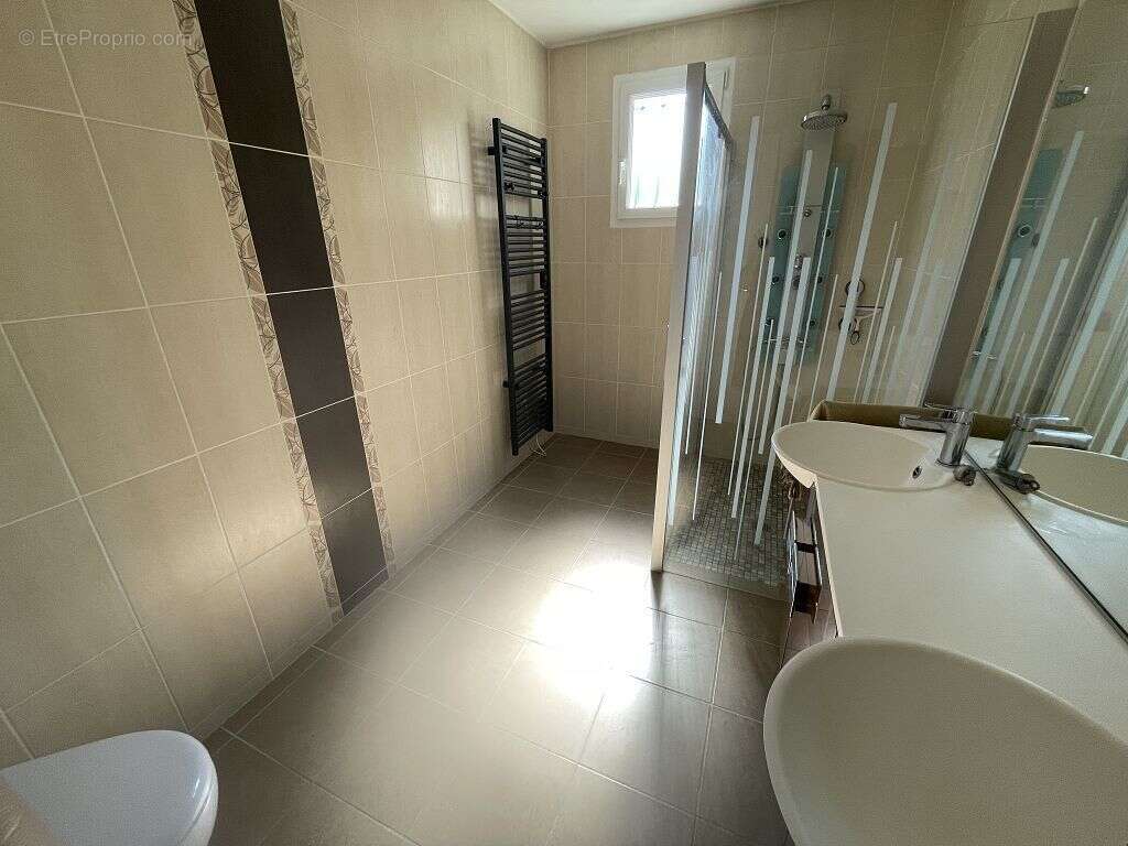 Maison - 140m ² - photo 5