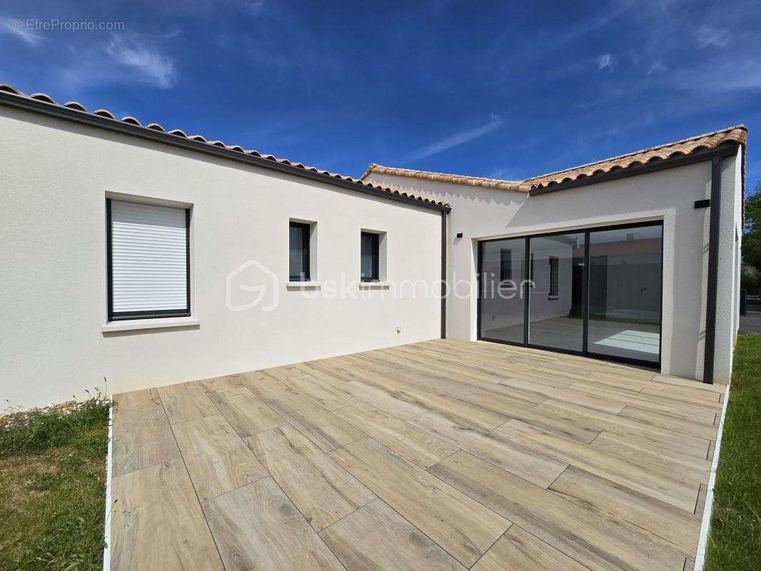 Maison à SAINT-HILAIRE-LA-FORET