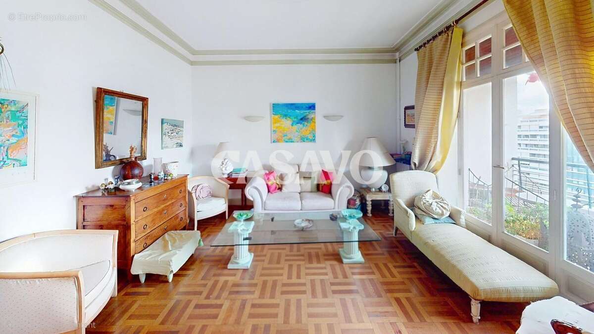 Appartement à MARSEILLE-8E