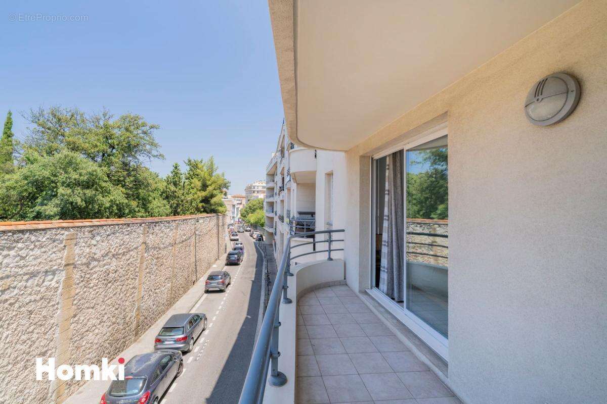 Appartement T3 de 75 m2 à Marseille 13008, Rue du Commandant Rolland - photo 10