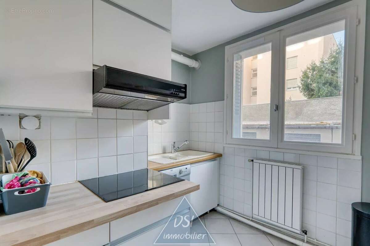 Appartement à LYON-8E