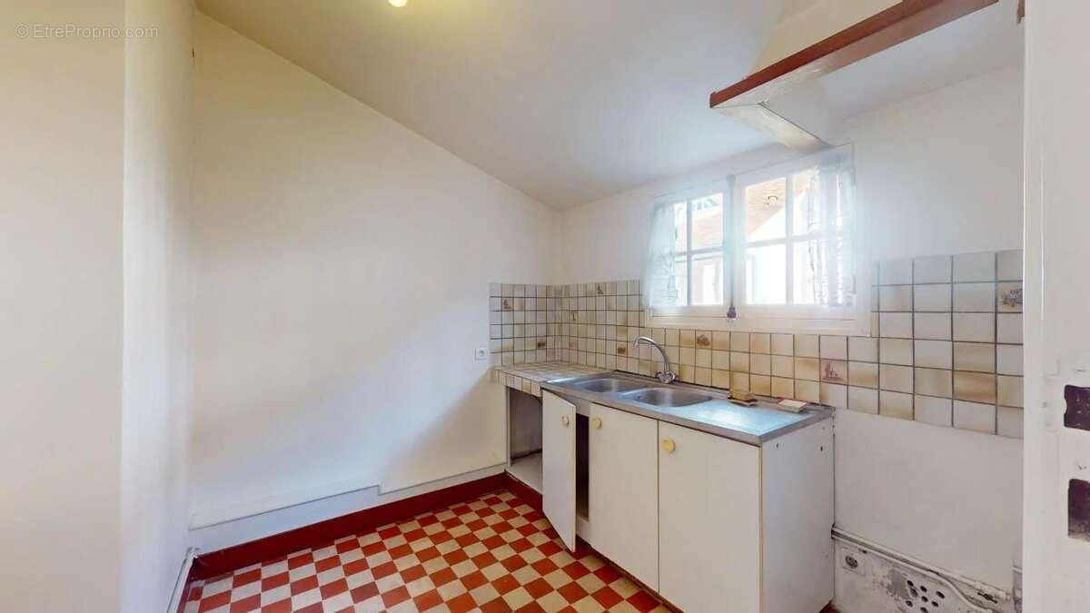 Appartement à LES ESSARTS-LE-ROI