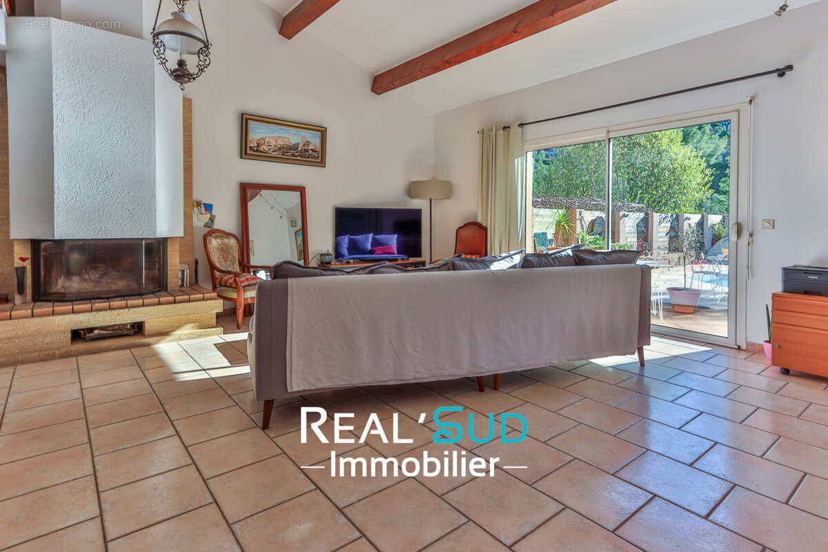 Maison à MARSEILLE-9E