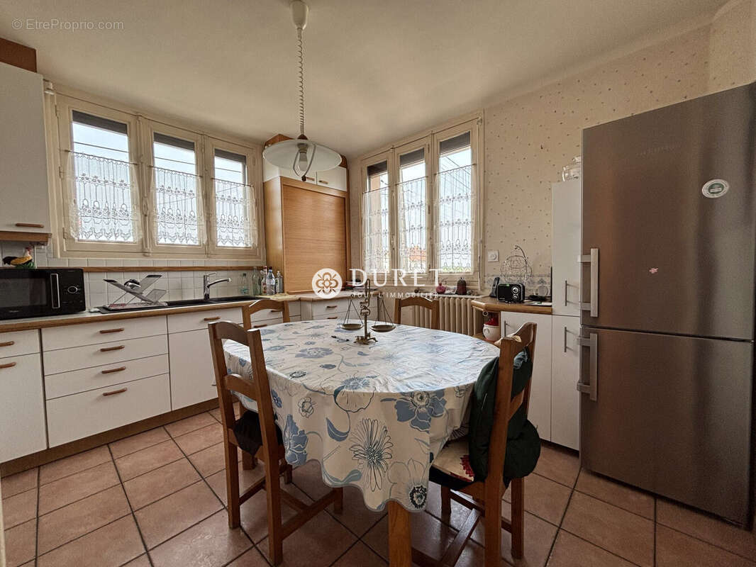 Maison à MONTREVAULT