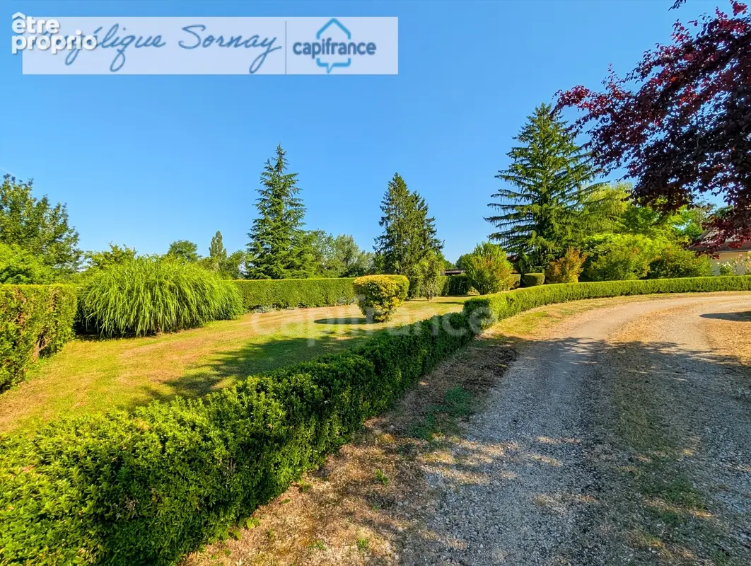 Louhans – 202 m² / 6 chambres / 2 500 m² / 4 garages – un potentiel rare ! - photo 39