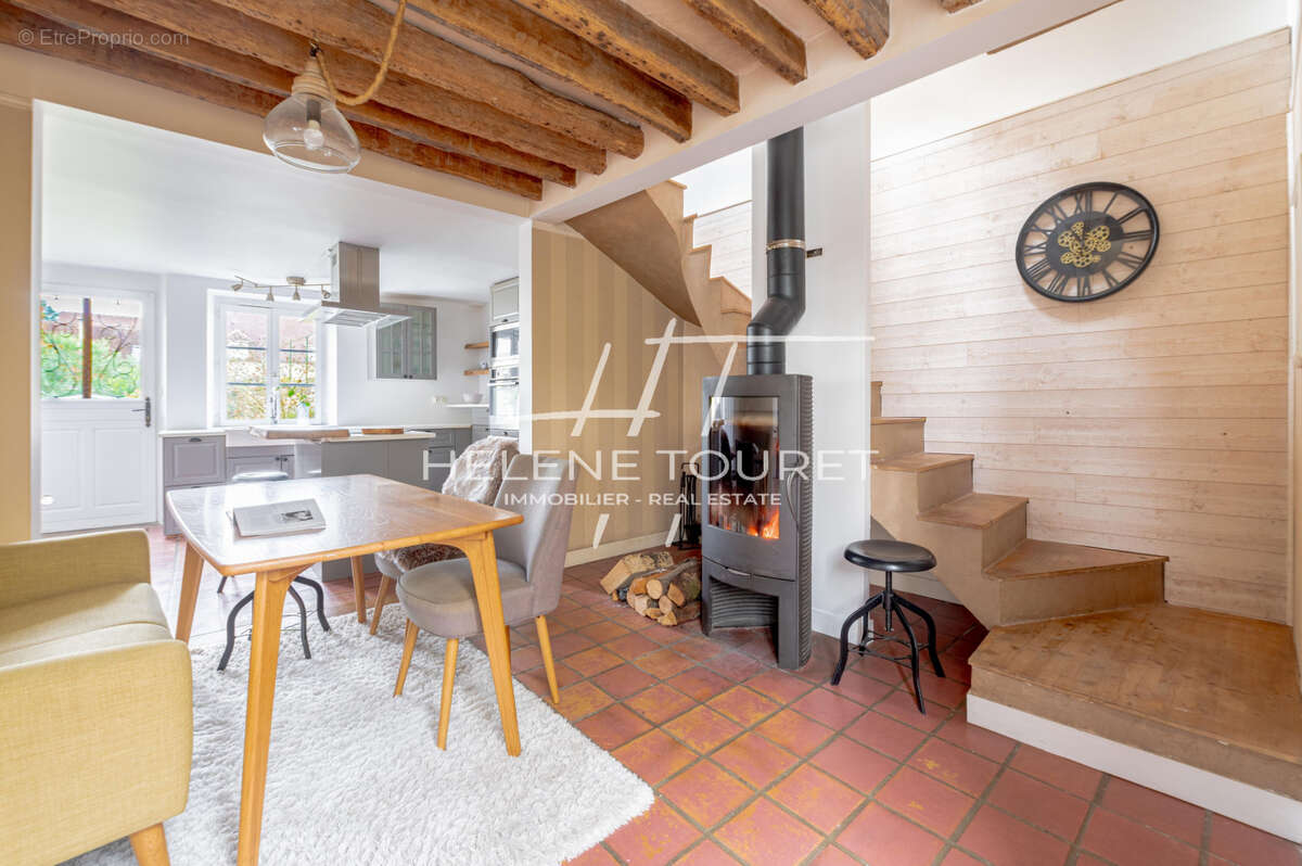 Maison à ORRY-LA-VILLE