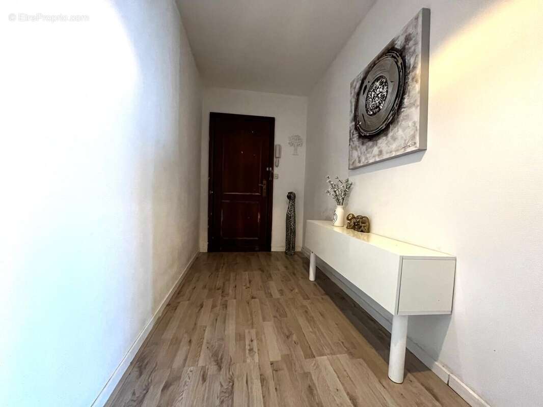 Appartement 4 pièces 94 m² à vendre à Forbach (57600) - photo 2