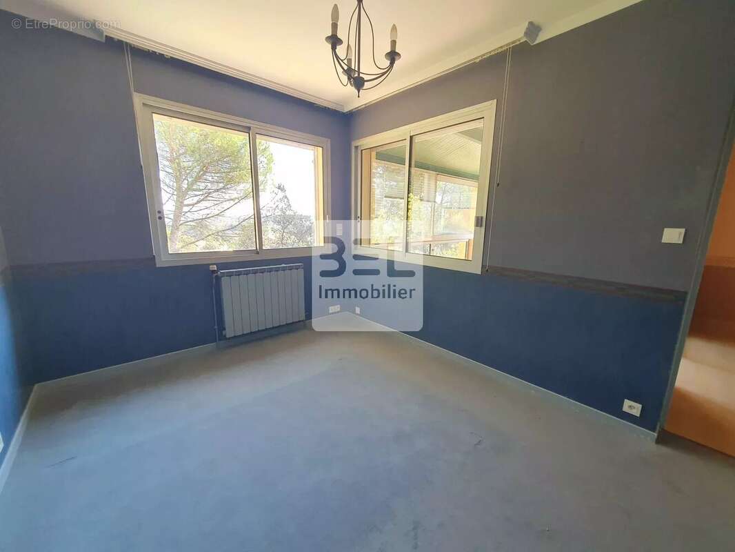 Maison à BAGNOLS-SUR-CEZE