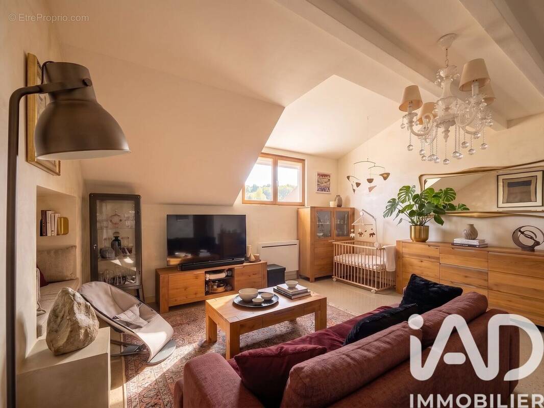 Photo 1 - Appartement à PERON