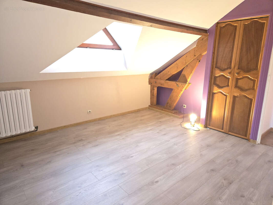 Maison à SAINT-FARGEAU-PONTHIERRY