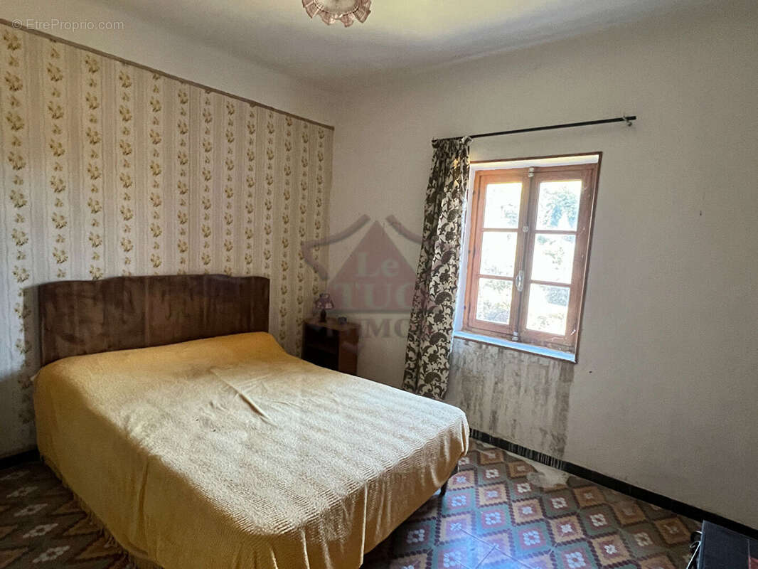 Maison à SAINT-FLORENT-SUR-AUZONNET