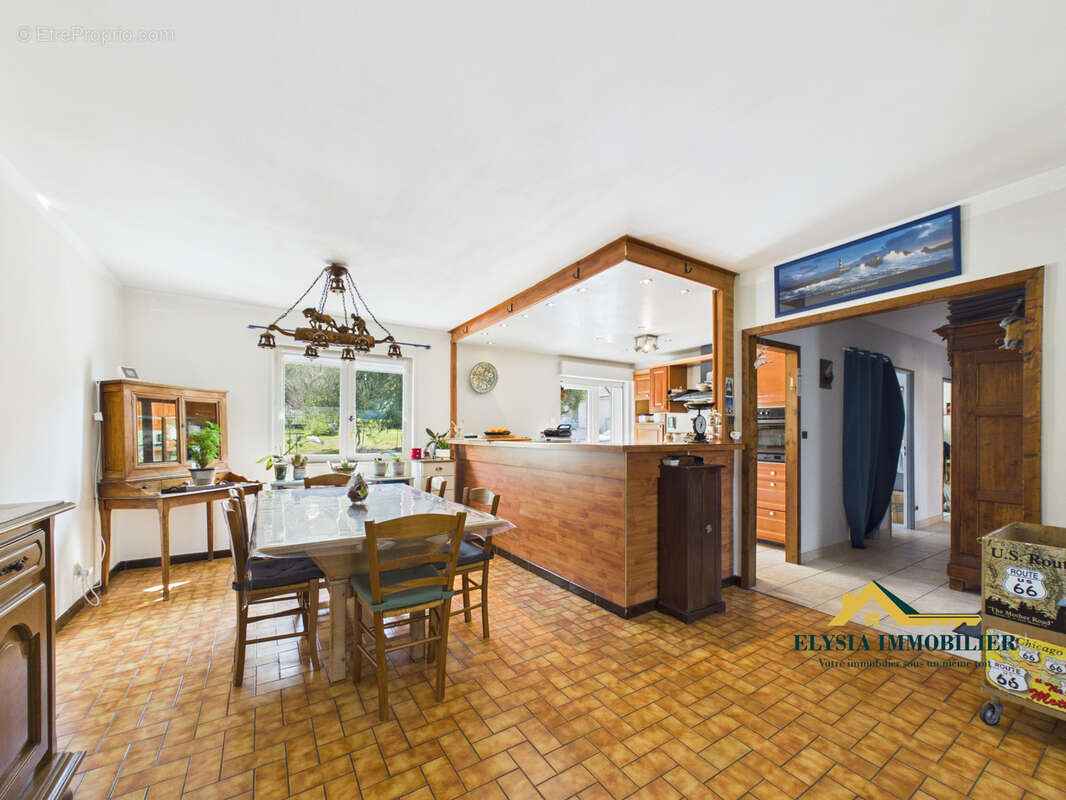 Maison à VILLECEY-SUR-MAD