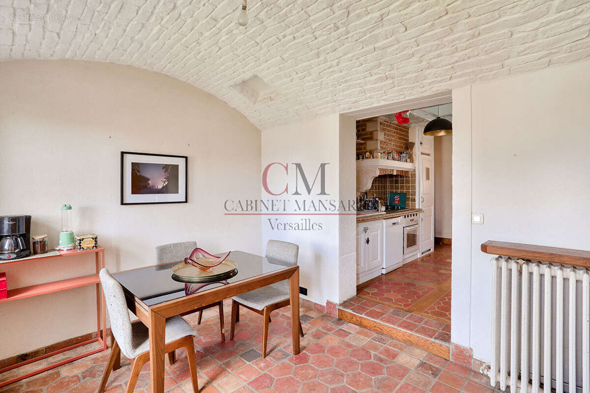 Maison à LES ESSARTS-LE-ROI