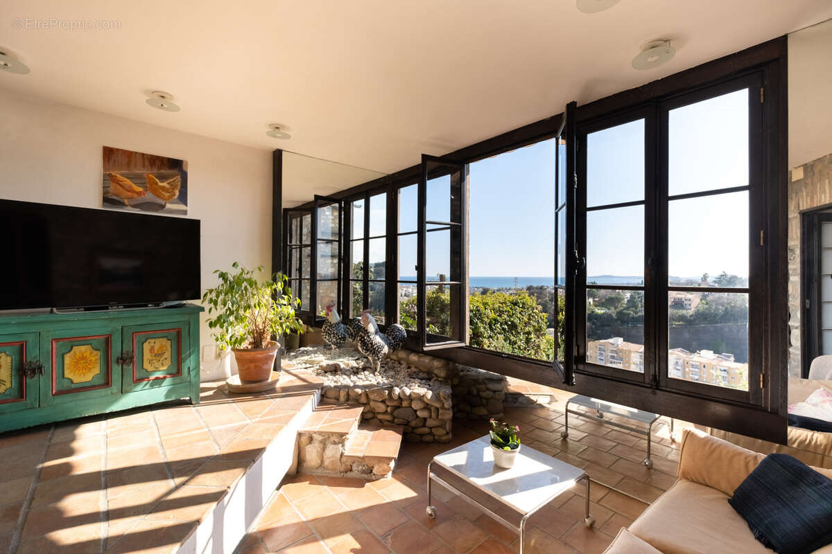 Maison à CAGNES-SUR-MER