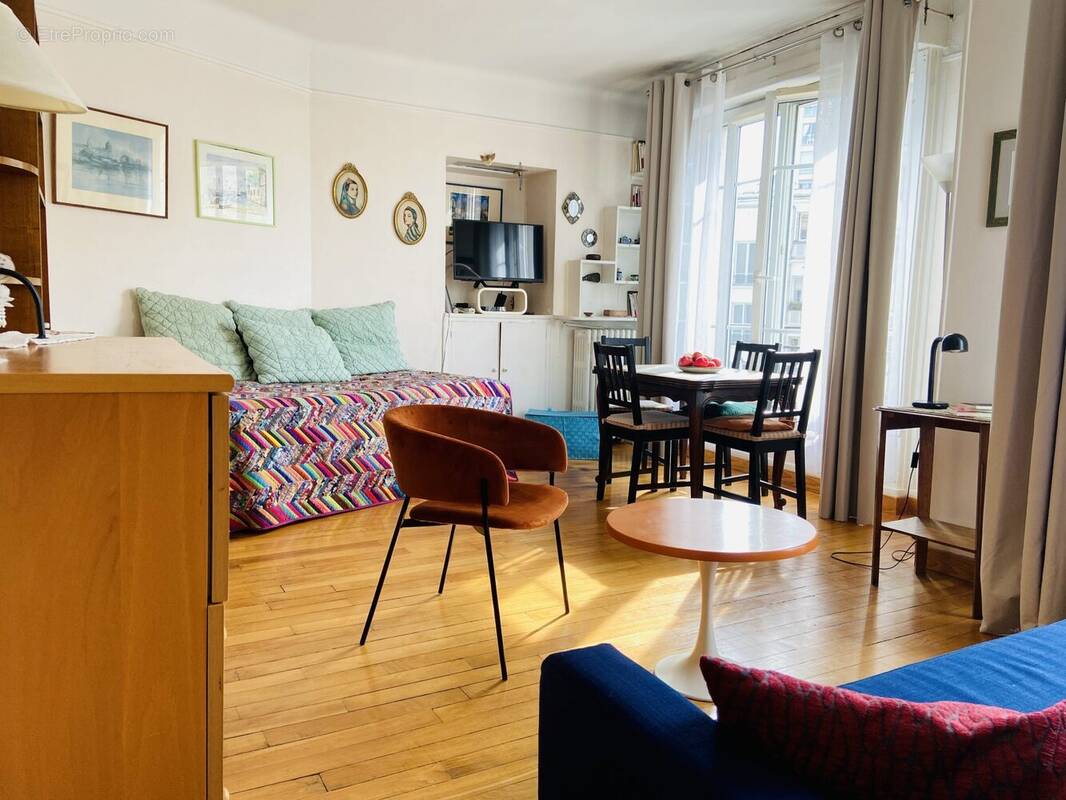 Appartement à PARIS-15E