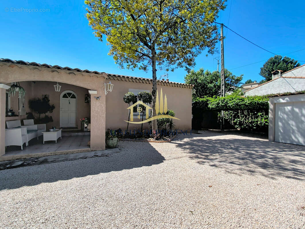 Maison à ROGNAC