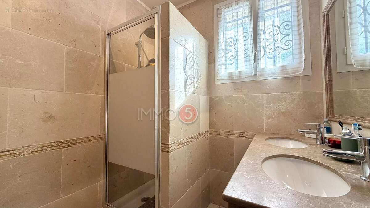 Maison à VILLEMOMBLE