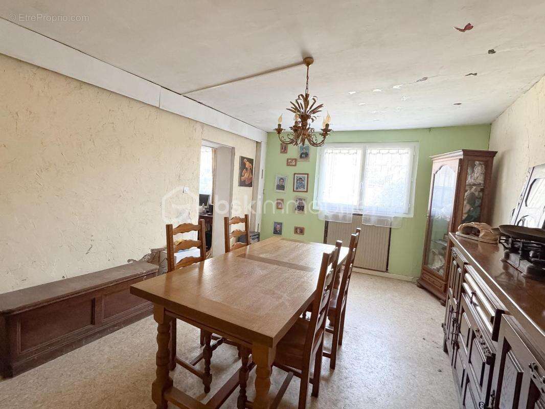 Maison à QUINCY-VOISINS