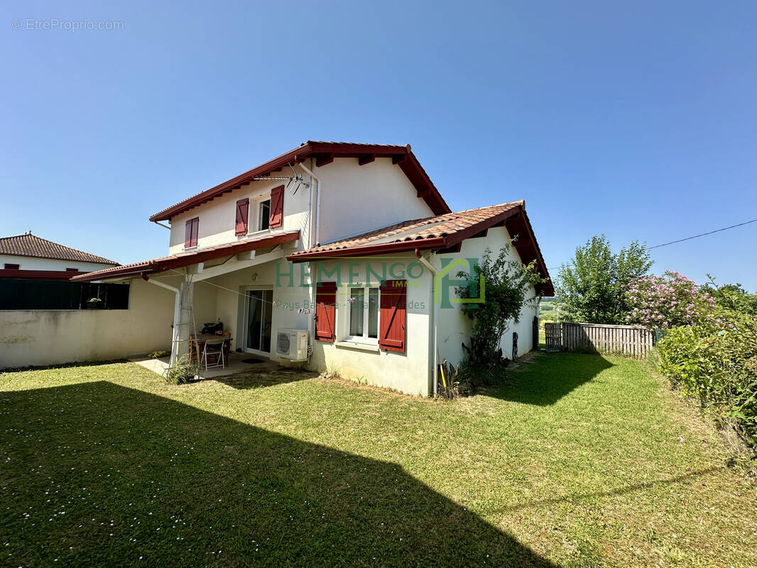 Maison à ARRAUTE-CHARRITTE