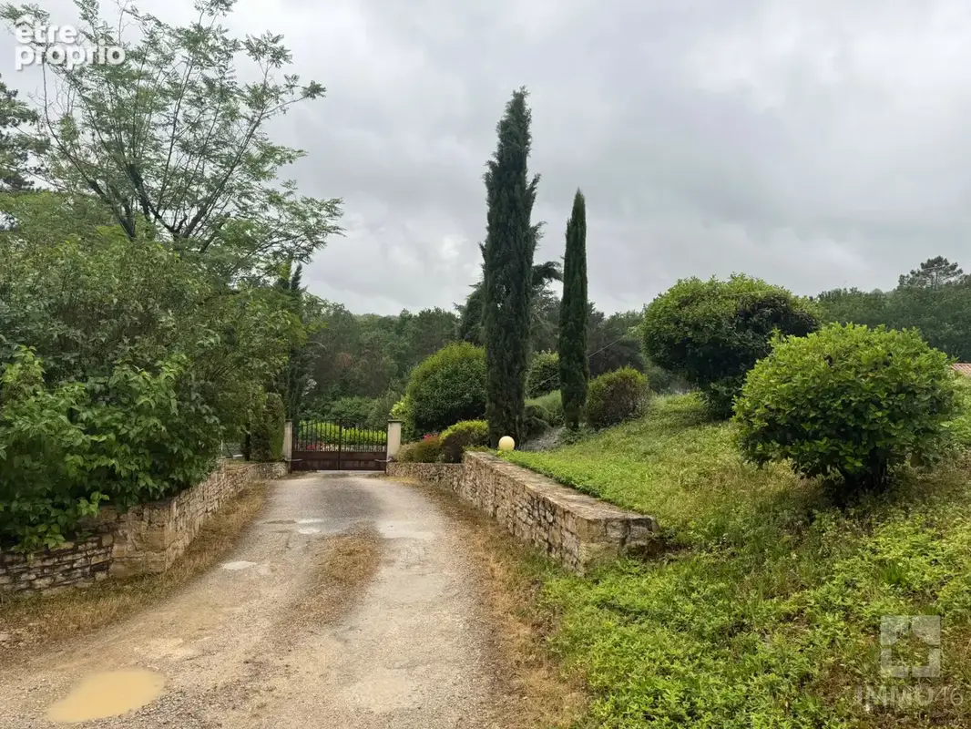 Maison 10 pièces 217 m² à vendre à Cahors (46000) - photo 7