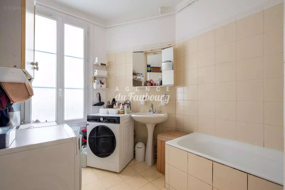 Appartement à PARIS-9E