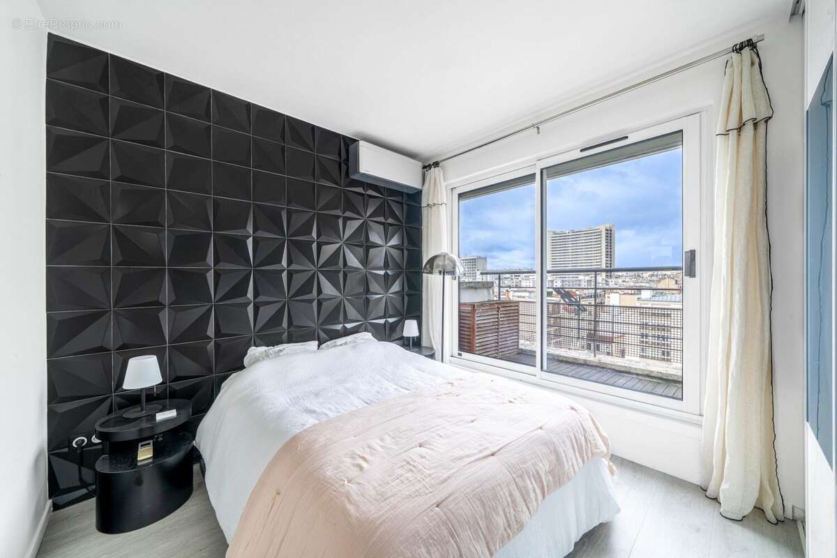 Appartement à PARIS-15E