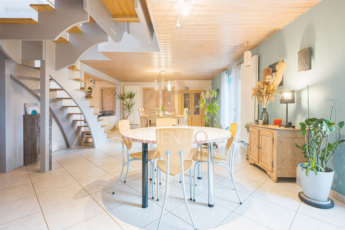 Maison à FOURNETS-LUISANS