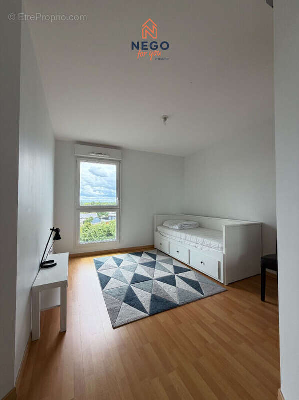 Appartement à LES PONTS-DE-CE