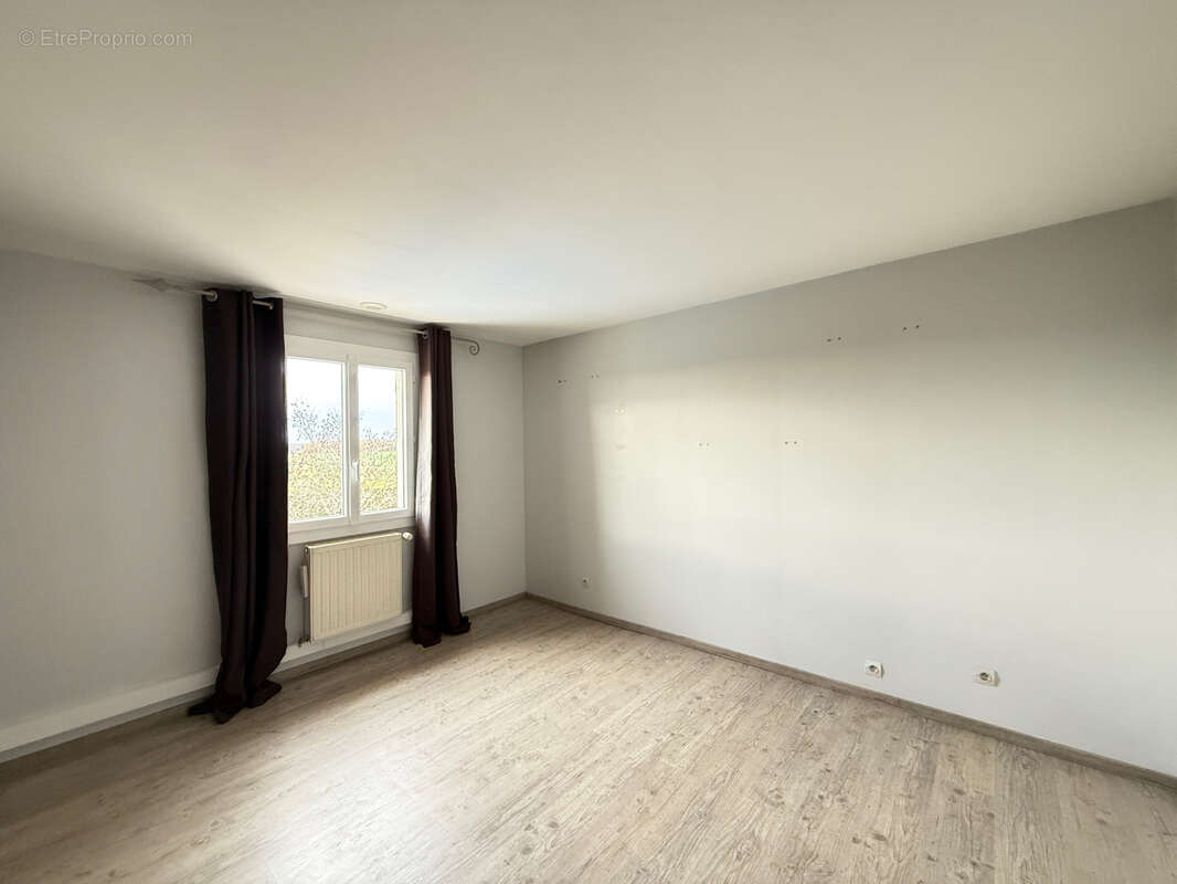 Maison à LES ALLUETS-LE-ROI