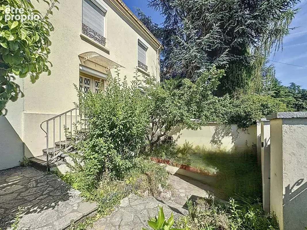 Maison familiale 6 chambres  Volumes exceptionnels, DPE C et garage XXL de 40 m2 - photo 14
